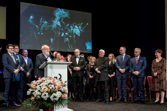 Złota Maska dla "Ubu Króla"